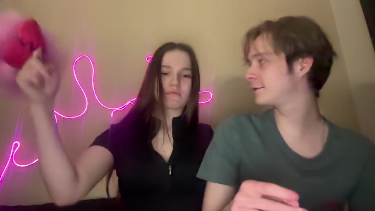 titsDestroy2007 Live Sex April 15, 2026