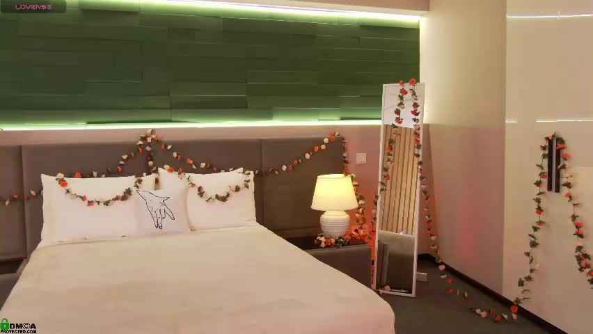 rina_red_ Live Sex April 15, 2026