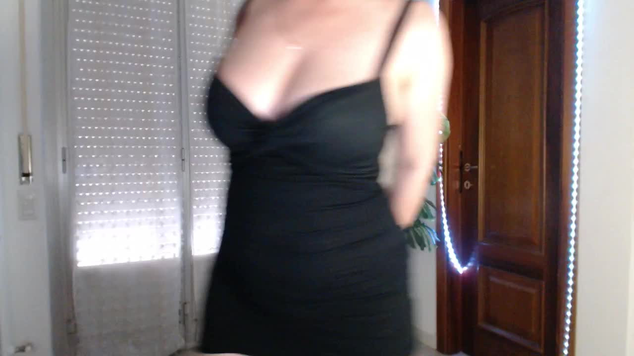 Alina-Lovely Live Sex April 15, 2026