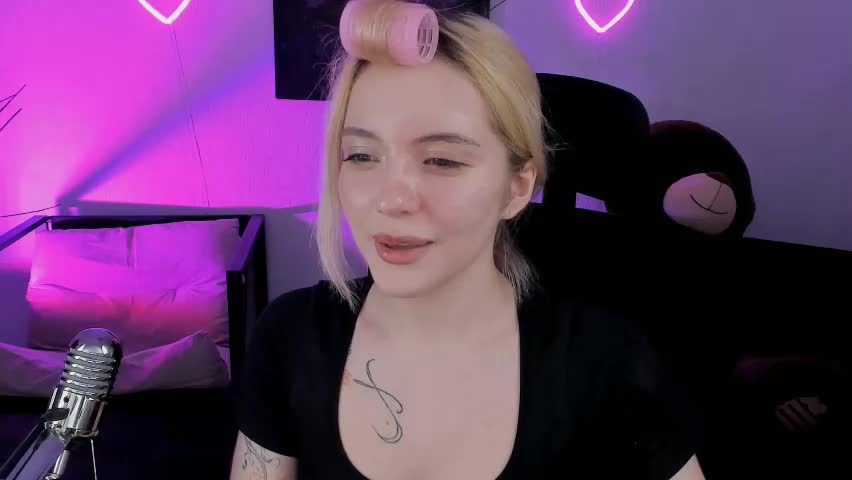 aurorawrenfield Live Sex April 15, 2026