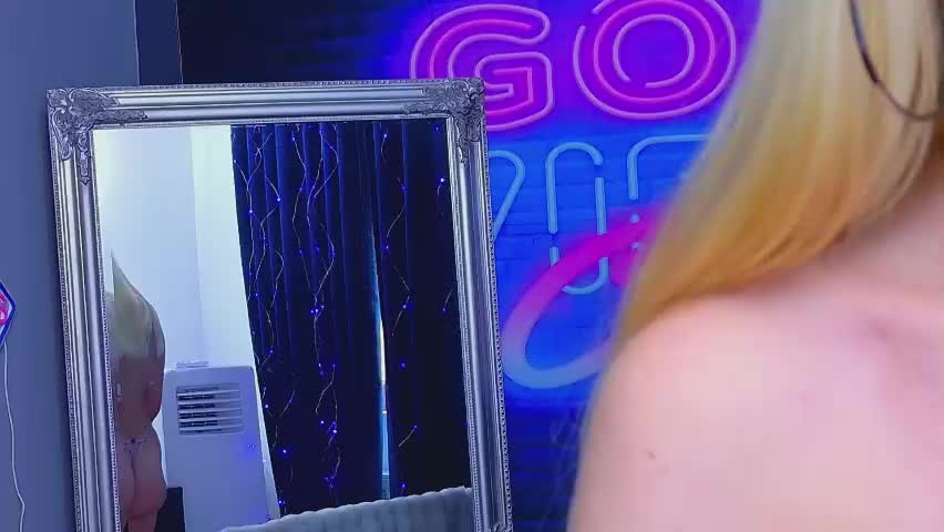 alessiacroft Live Sex April 15, 2026
