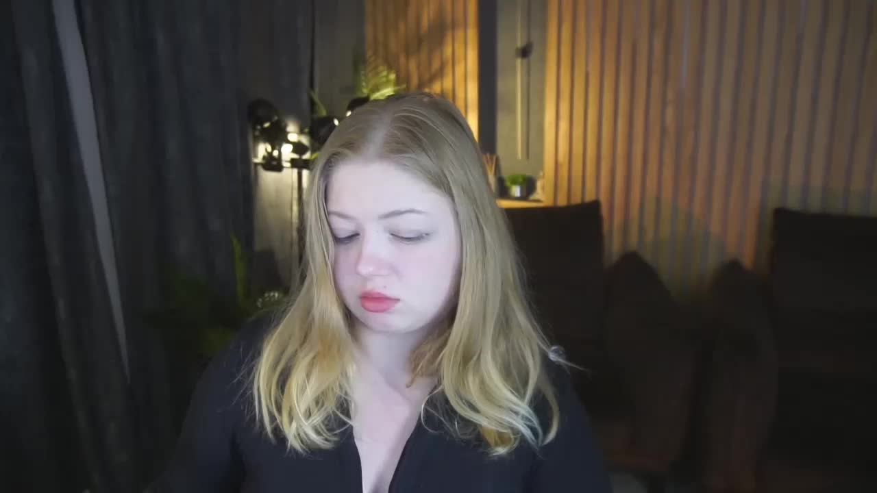 TinkerrBelll Live Sex April 15, 2026