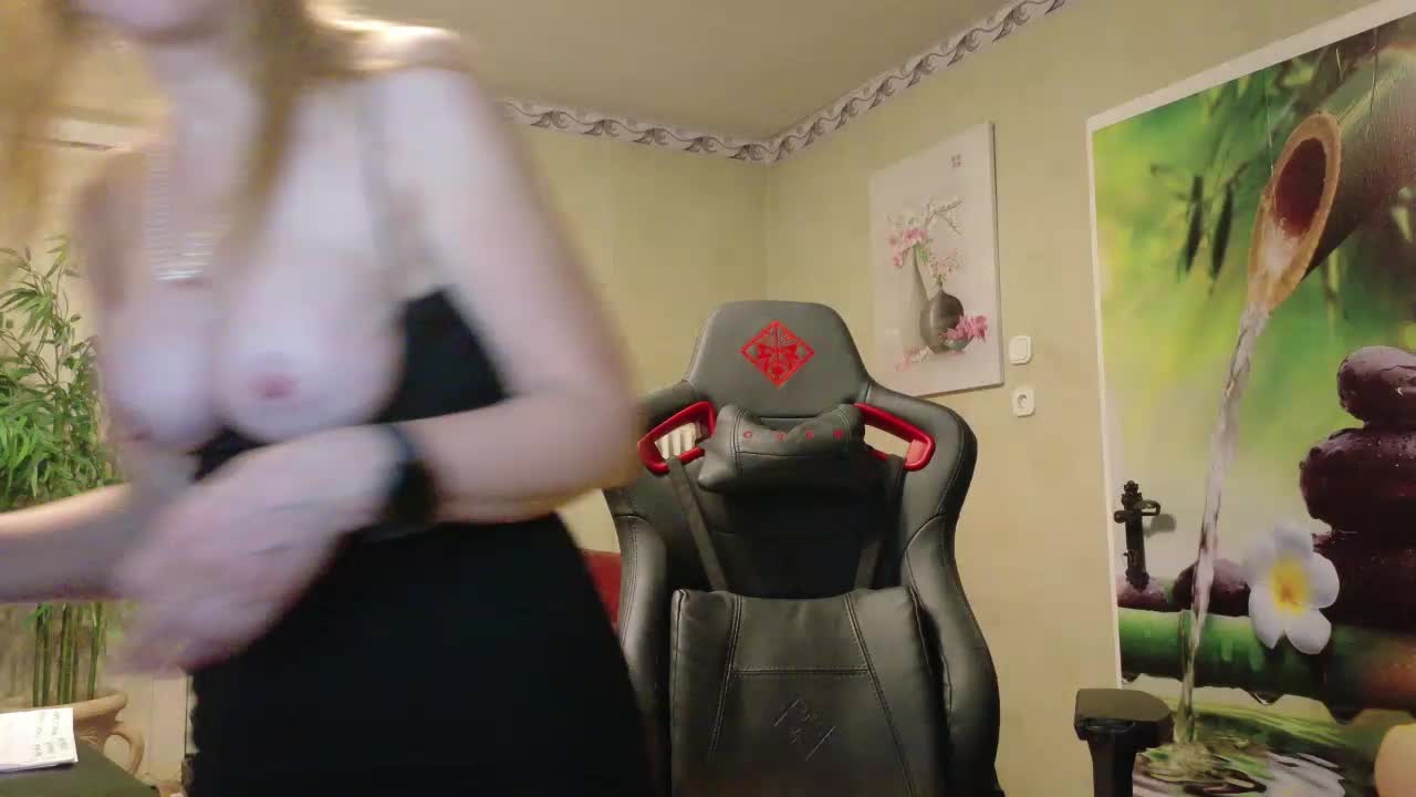 AngelikaMore Live Sex April 15, 2026