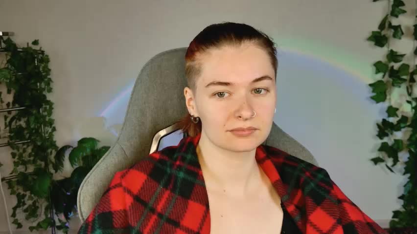 chillsnail_bro Live Sex April 15, 2026