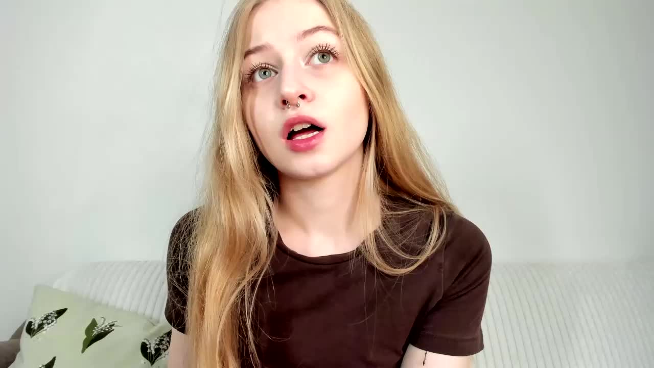 MiaMeowa Live Sex April 15, 2026