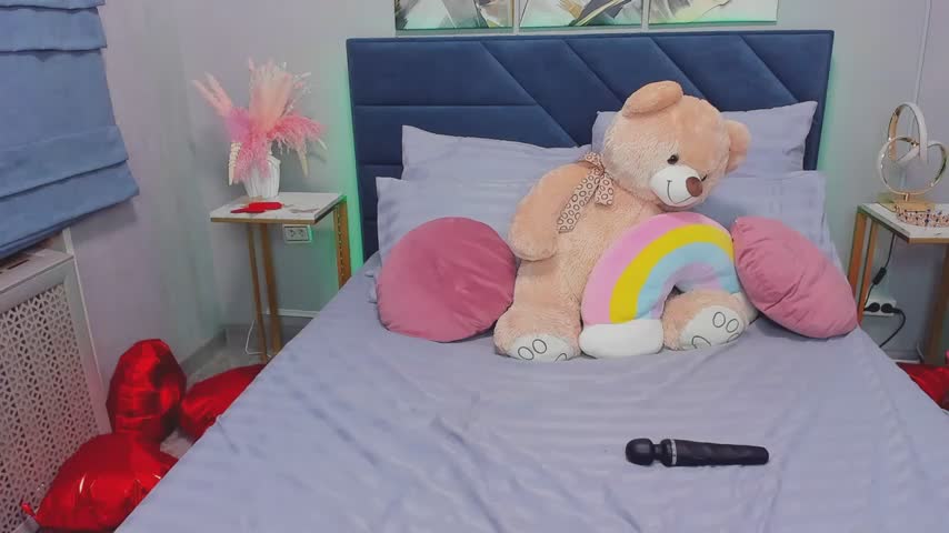Curvy_Dynamite_ Live Sex April 15, 2026