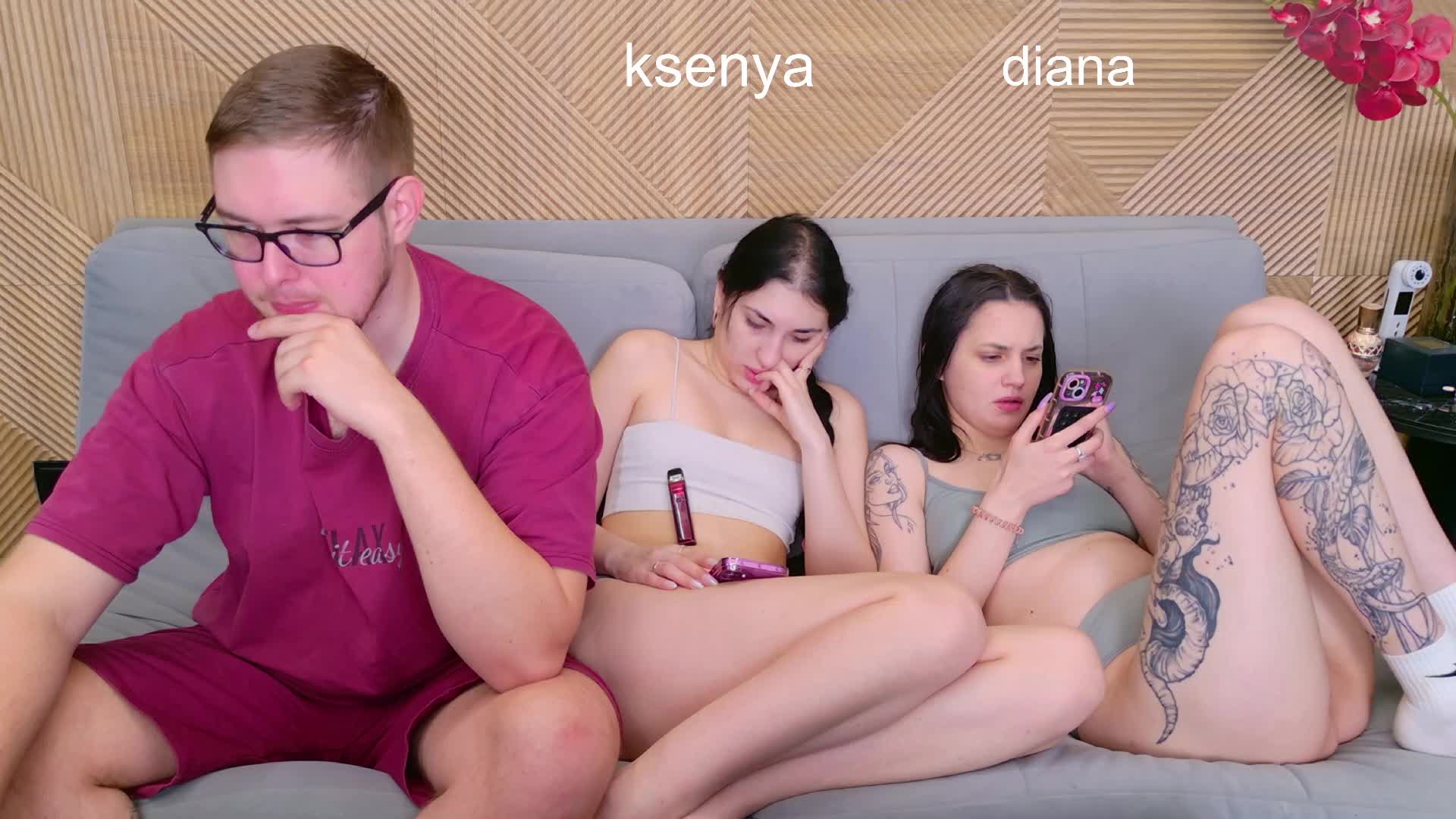 WebcamSlut Live Sex April 15, 2026