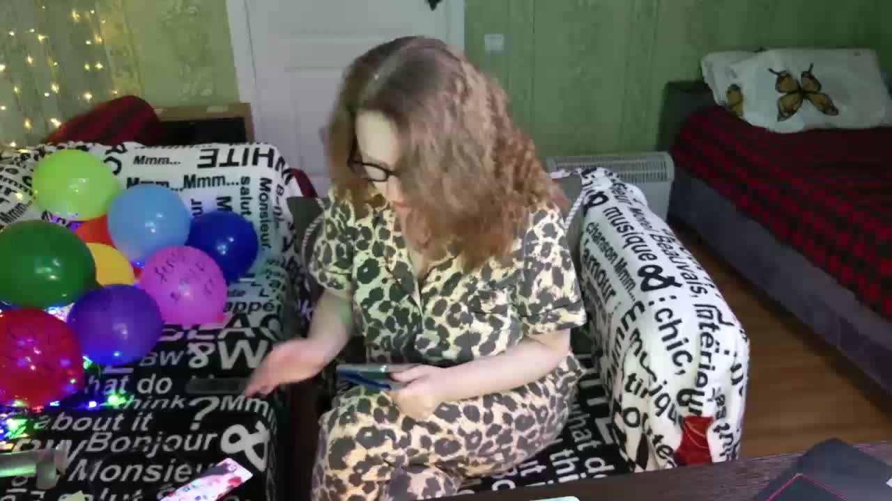 MeganIris Live Sex April 15, 2026
