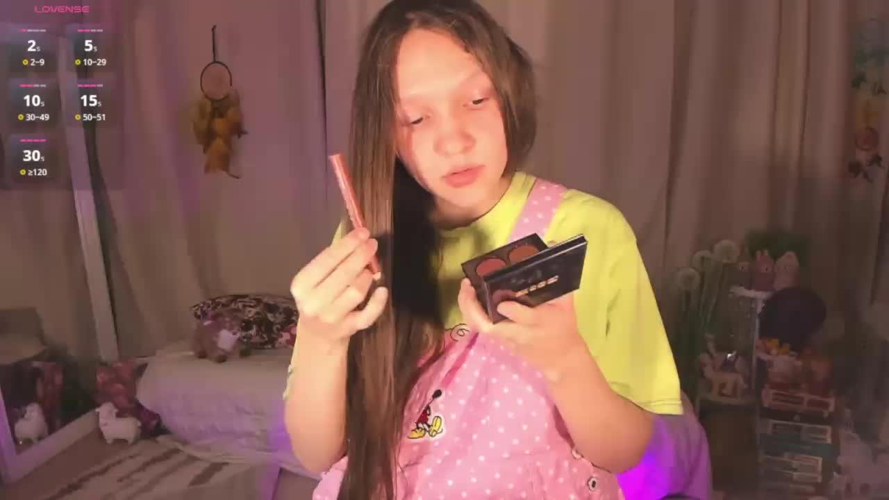 CuteLolly Live Sex April 15, 2026
