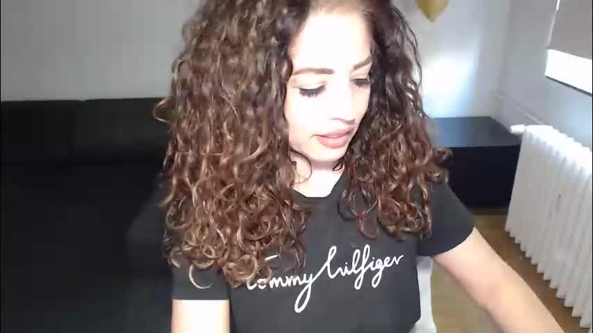 spoiled__doll Live Sex April 15, 2026