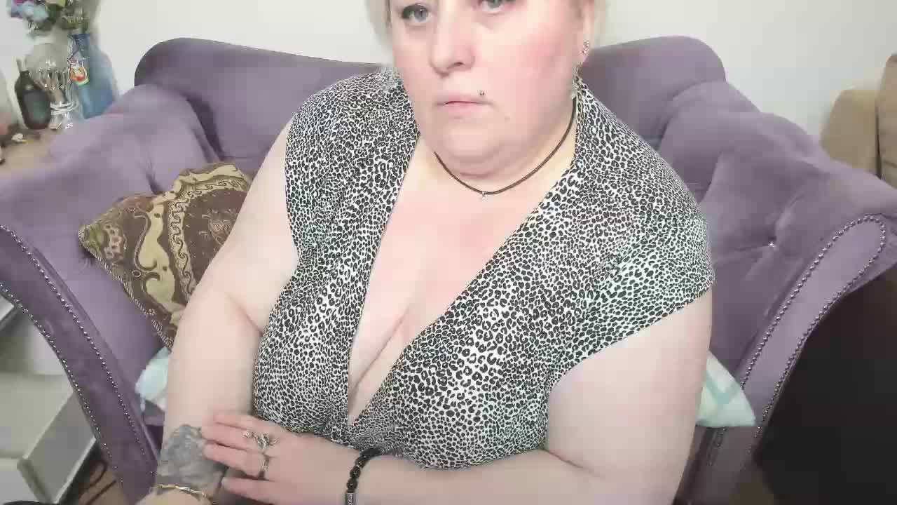 fashiona Live Sex April 15, 2026