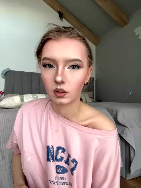 -Nezukoo- Live Sex April 15, 2026