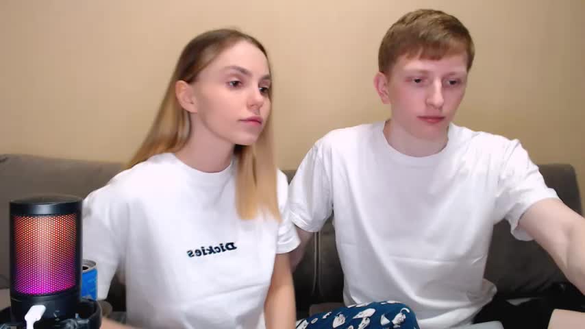 juliaanddima Live Sex April 15, 2026