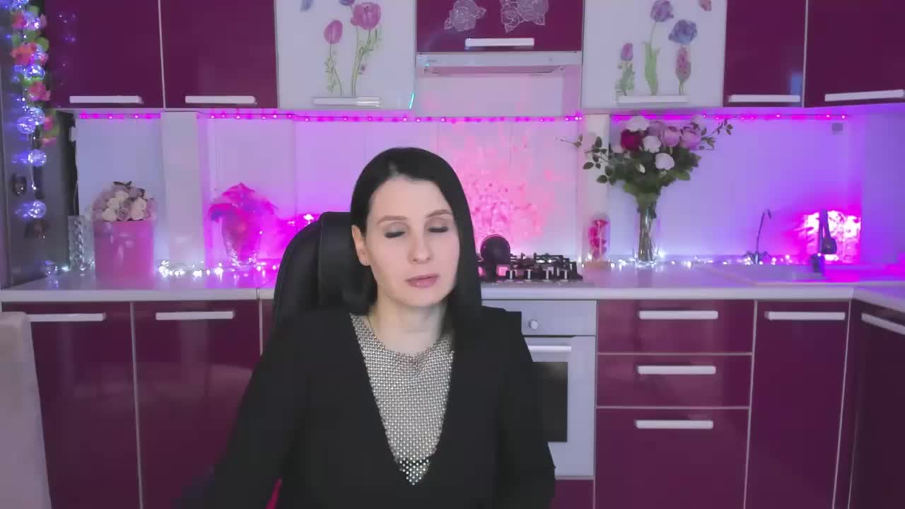 Olivija2020 Live Sex April 15, 2026