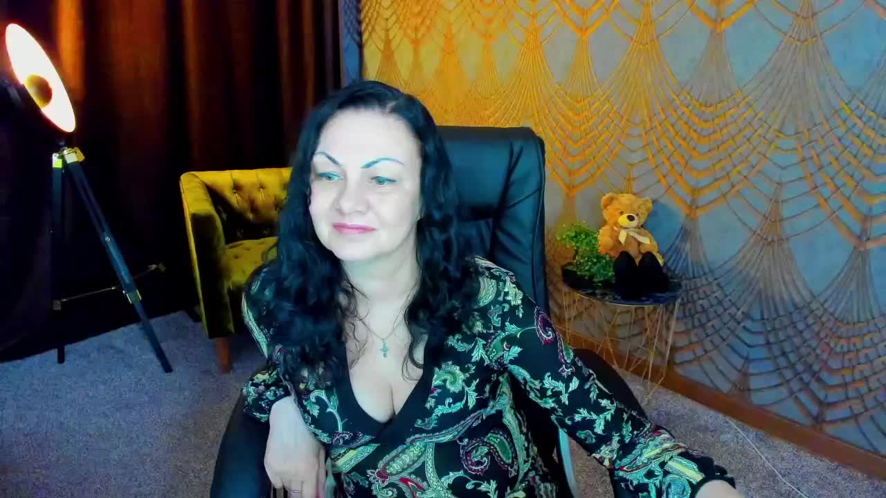IrissMoon Live Sex April 15, 2026
