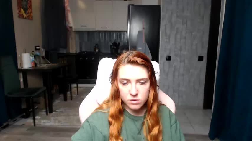 Reginasmilee Live Sex April 15, 2026