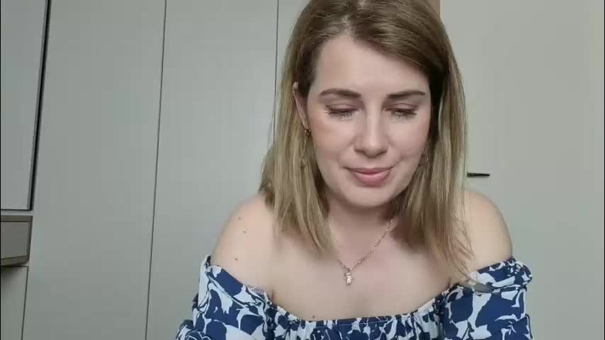 prettywomansmile36 Live Sex April 15, 2026
