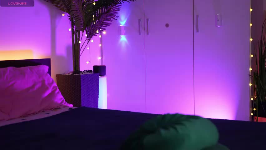 lorettelorenaa Live Sex April 15, 2026
