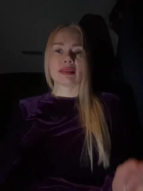 MirandaNow Live Sex April 15, 2026