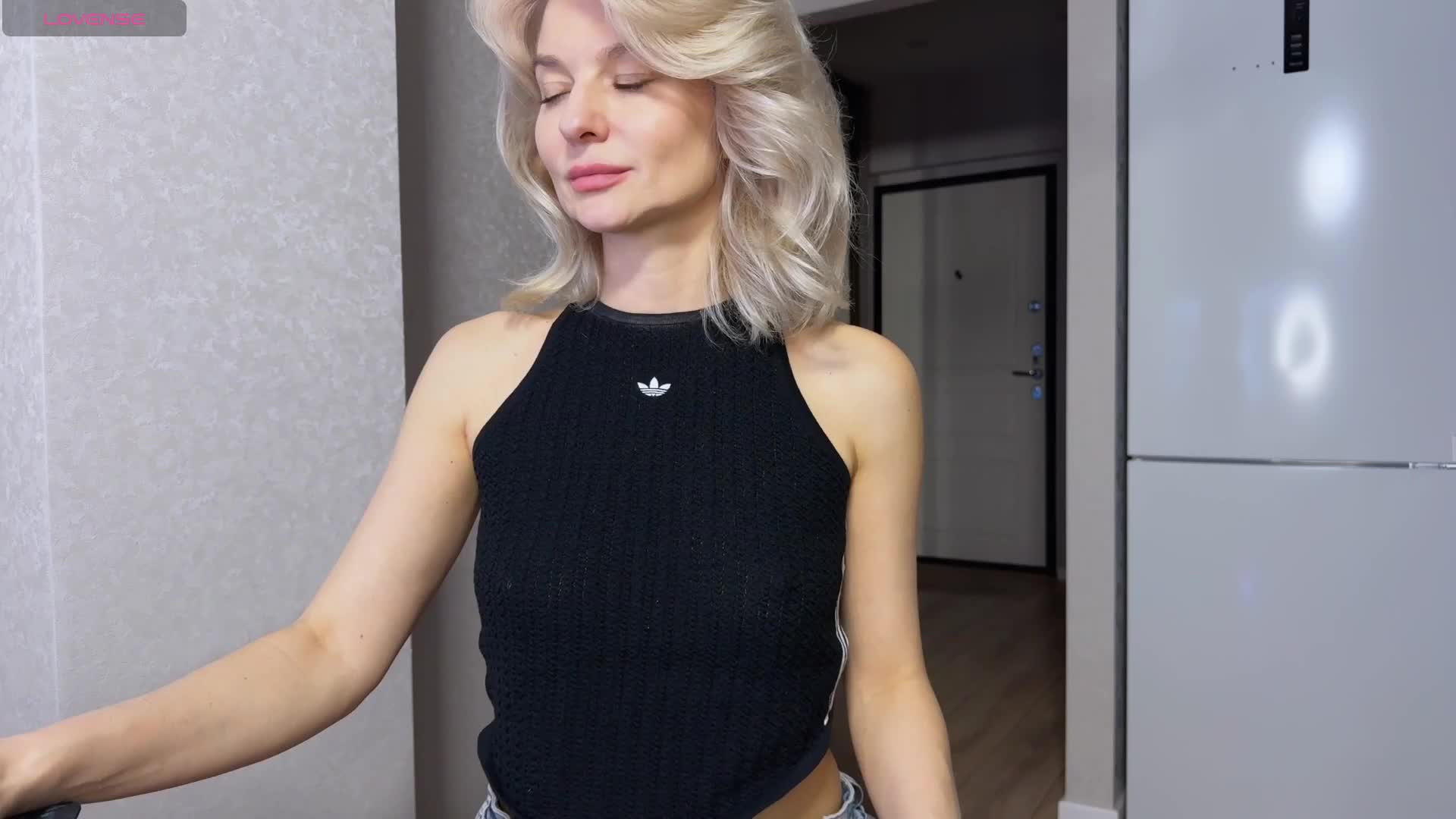 -Molly- Live Sex April 16, 2026