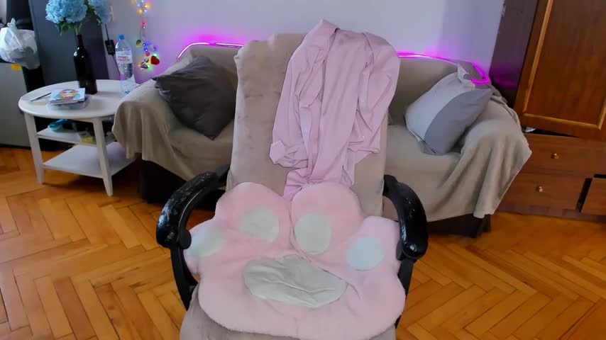 Evelyn_Harper@xh Live Sex April 16, 2026