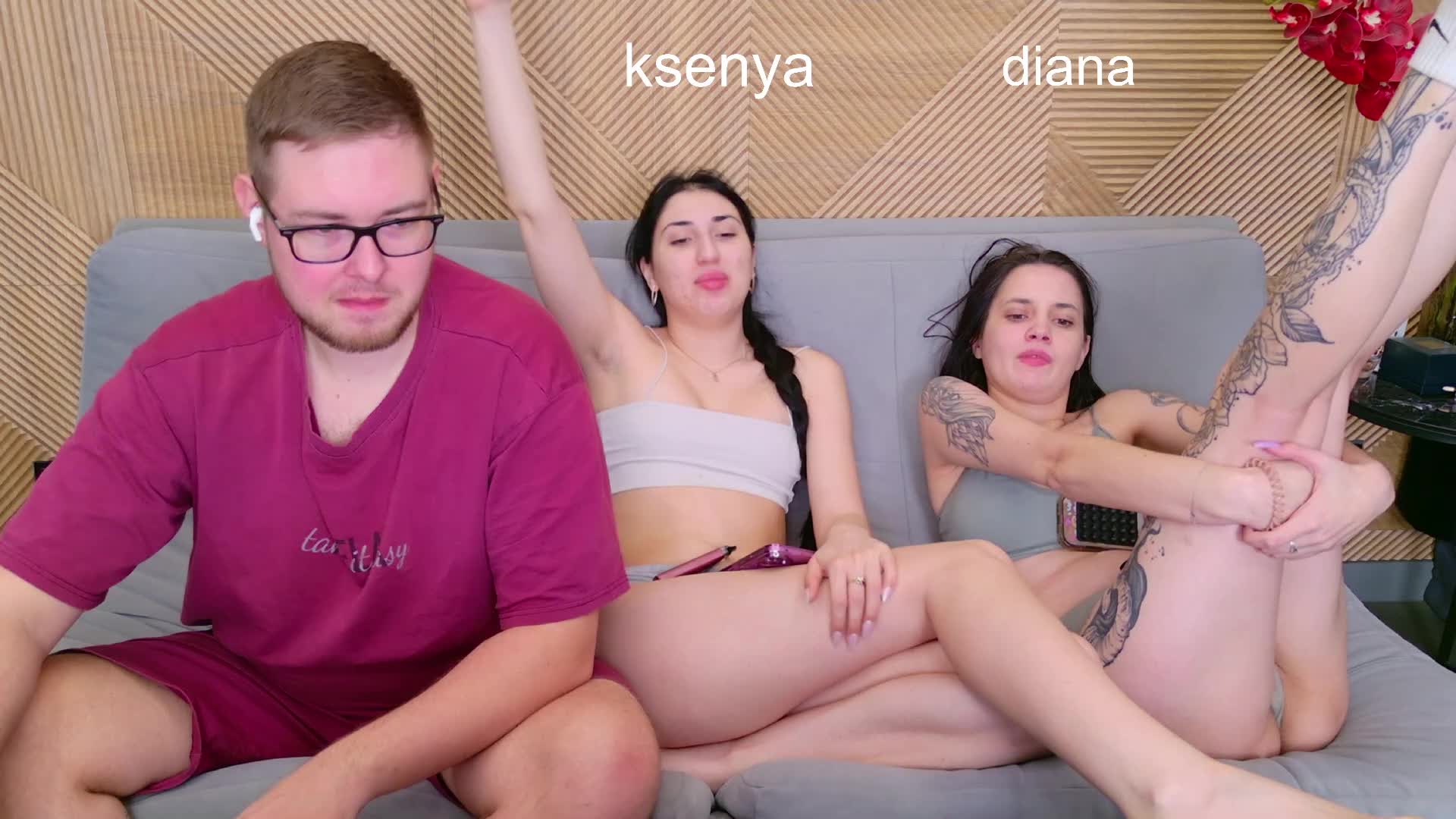WebcamSlut Live Sex April 16, 2026