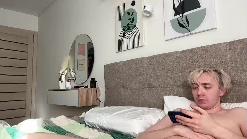 avrora_jessie Live Sex April 16, 2026