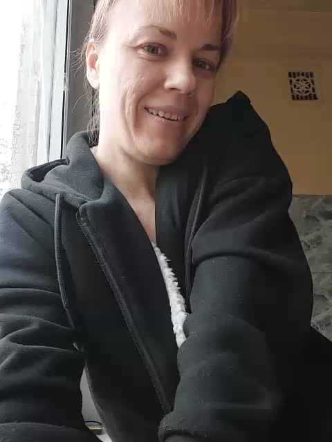 KissaHot Live Sex April 16, 2026
