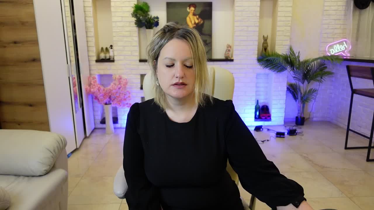 MariemLui Live Sex April 16, 2026