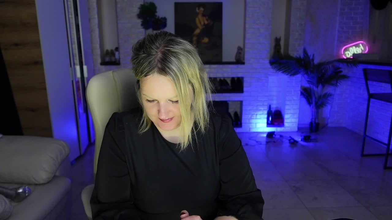 MariemLui Live Sex April 16, 2026