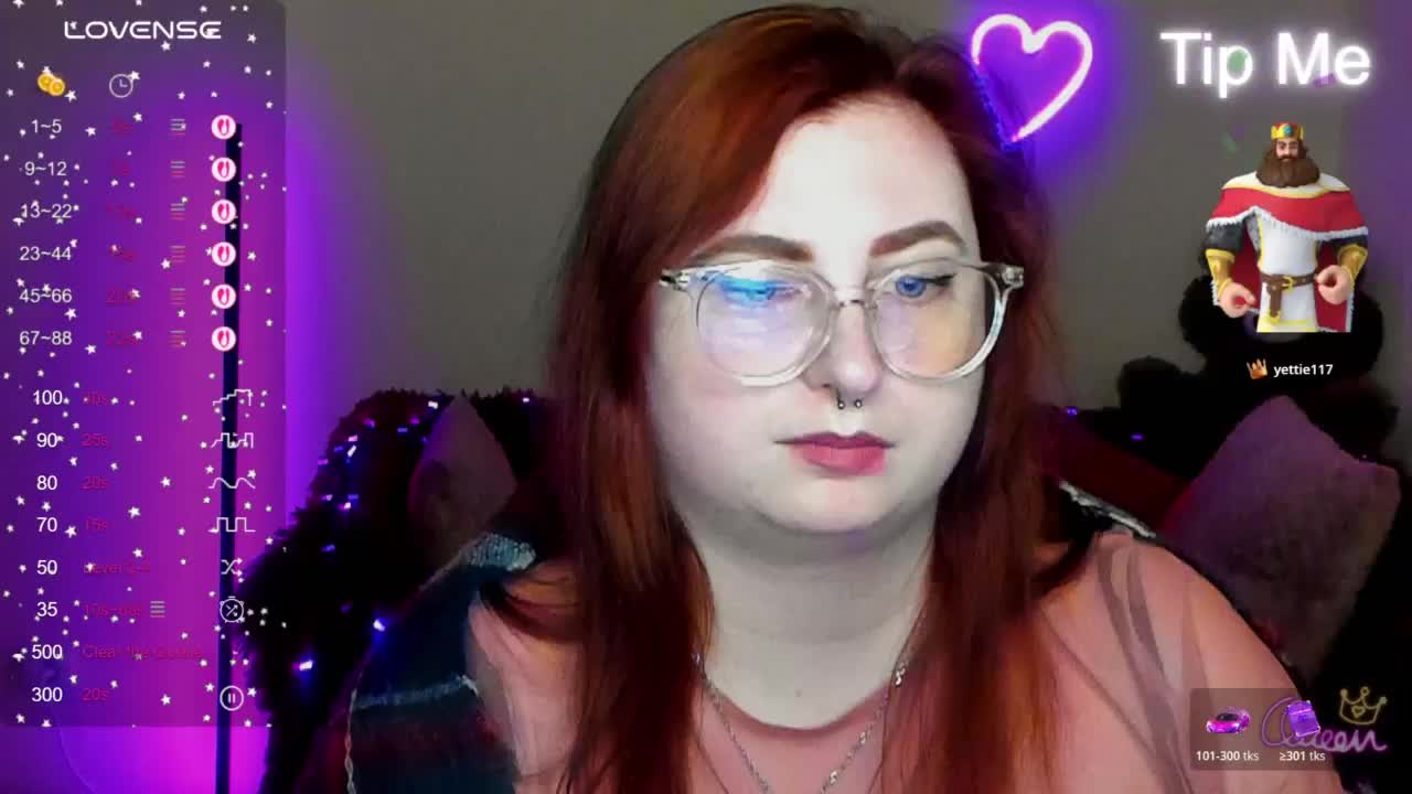Aliciaredluv Live Sex April 16, 2026