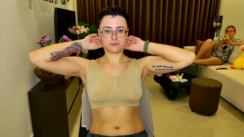 chloe_x_ Live Sex April 16, 2026