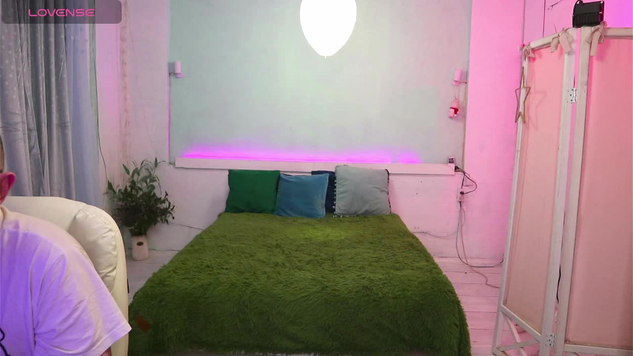 AlisaAleks Live Sex April 16, 2026