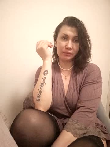 ROXOLANAA_SEXY Live Sex April 16, 2026