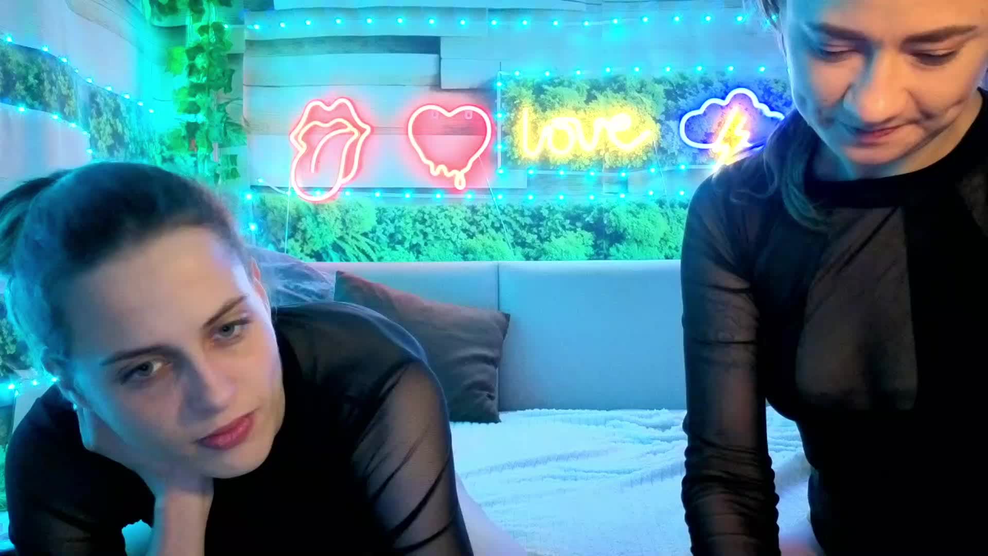 2Laski2 Live Sex April 16, 2026