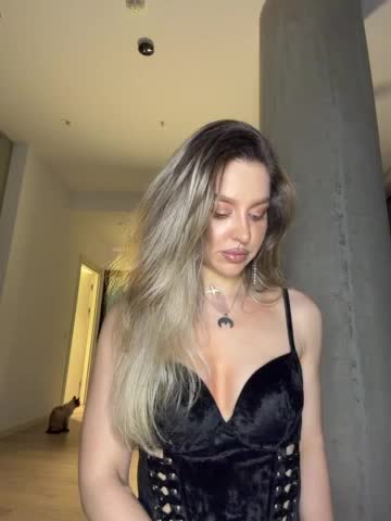 MistressX555 Live Sex April 16, 2026