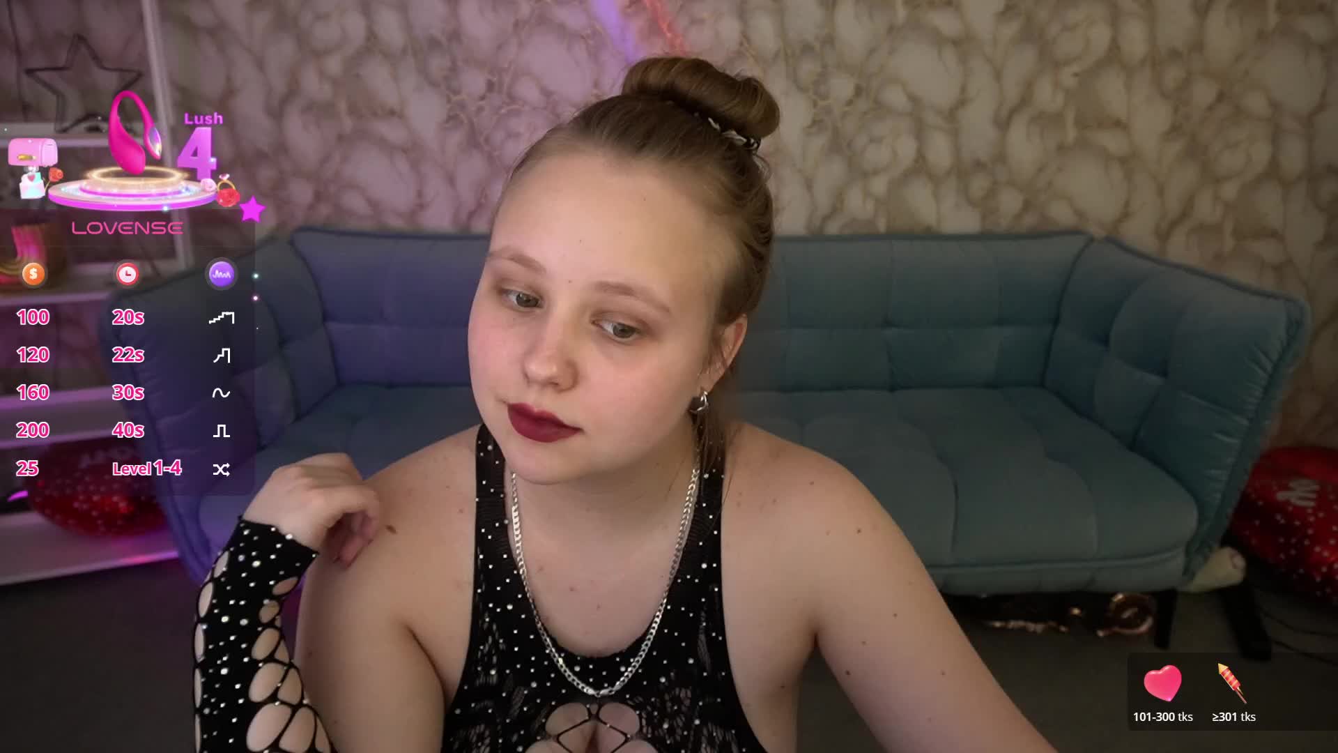 CrystallPaws Live Sex April 17, 2026