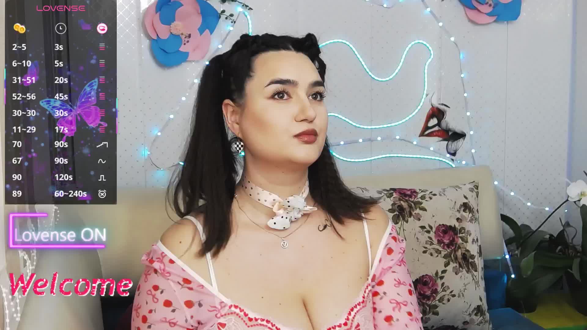 Lina_ Live Sex April 17, 2026
