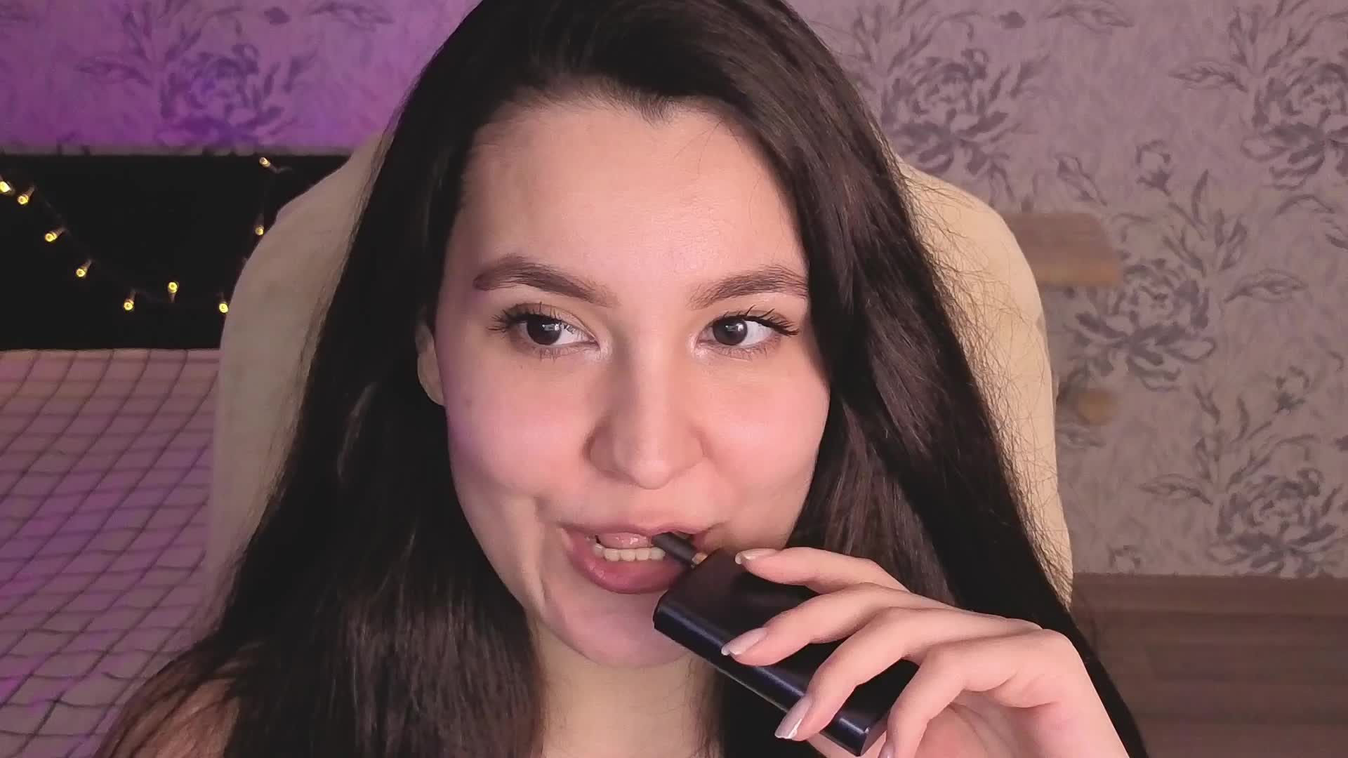 annie-fleur Live Sex April 17, 2026