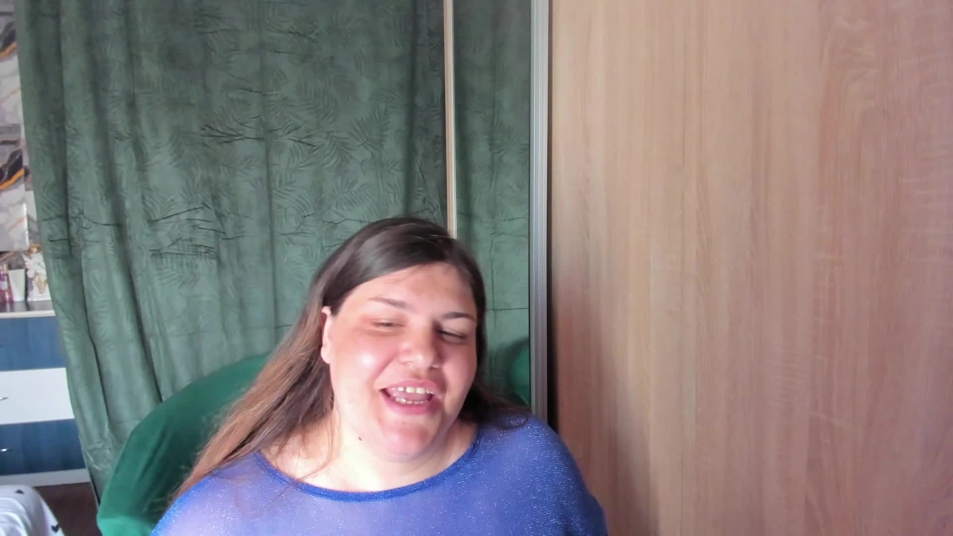 Ionysexylips69 Live Sex April 17, 2026