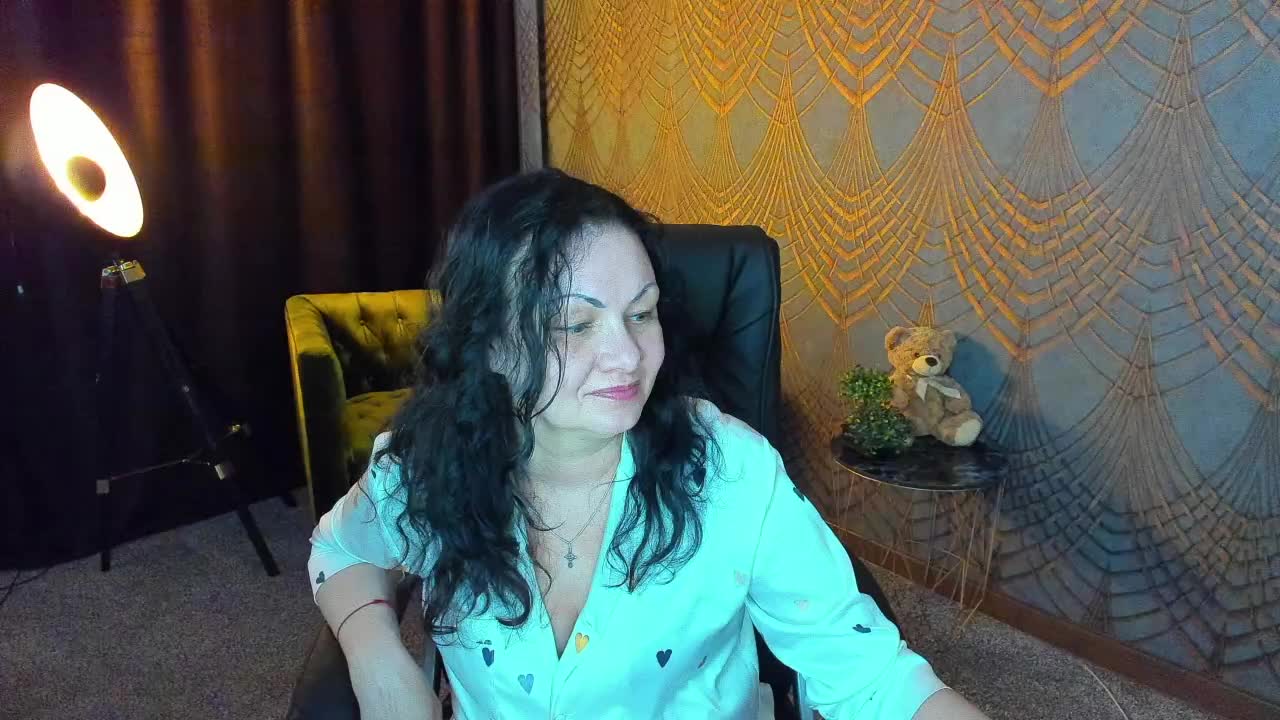 IrissMoon Live Sex April 17, 2026