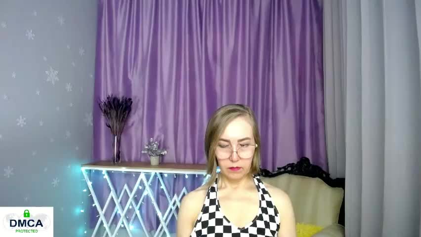 queen_a_n_i Live Sex April 17, 2026