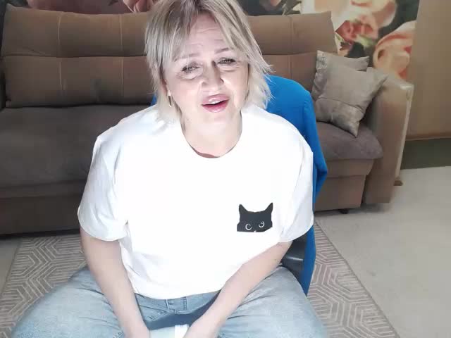 frau-martha Live Sex April 17, 2026