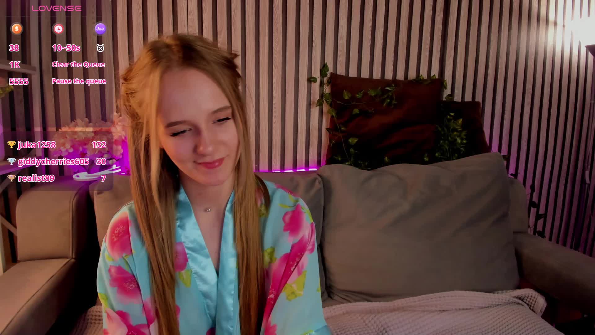 Casey-Sweeet Live Sex April 17, 2026