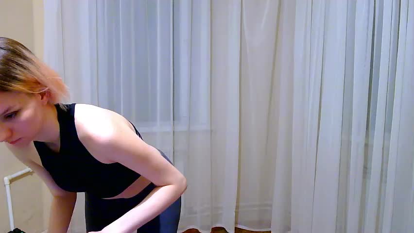 ivy__lester Live Sex April 17, 2026