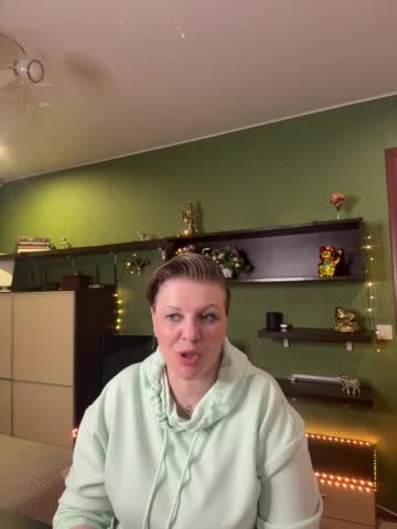 Veronika_Gold Live Sex April 17, 2026