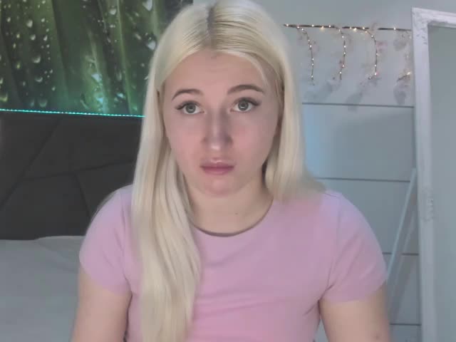 HollyTaillor Live Sex April 17, 2026