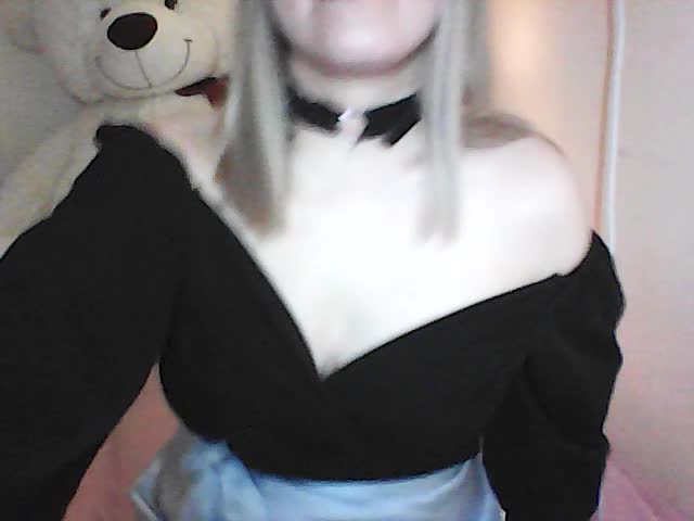 -Sweet-smile- Live Sex April 17, 2026