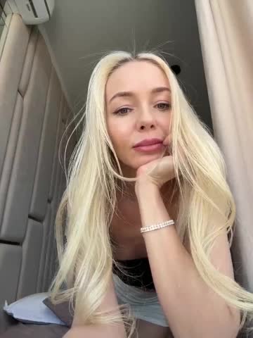 WhiteGirl-one Live Sex April 17, 2026