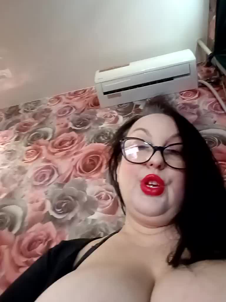 ViktoryDimond Live Sex April 17, 2026
